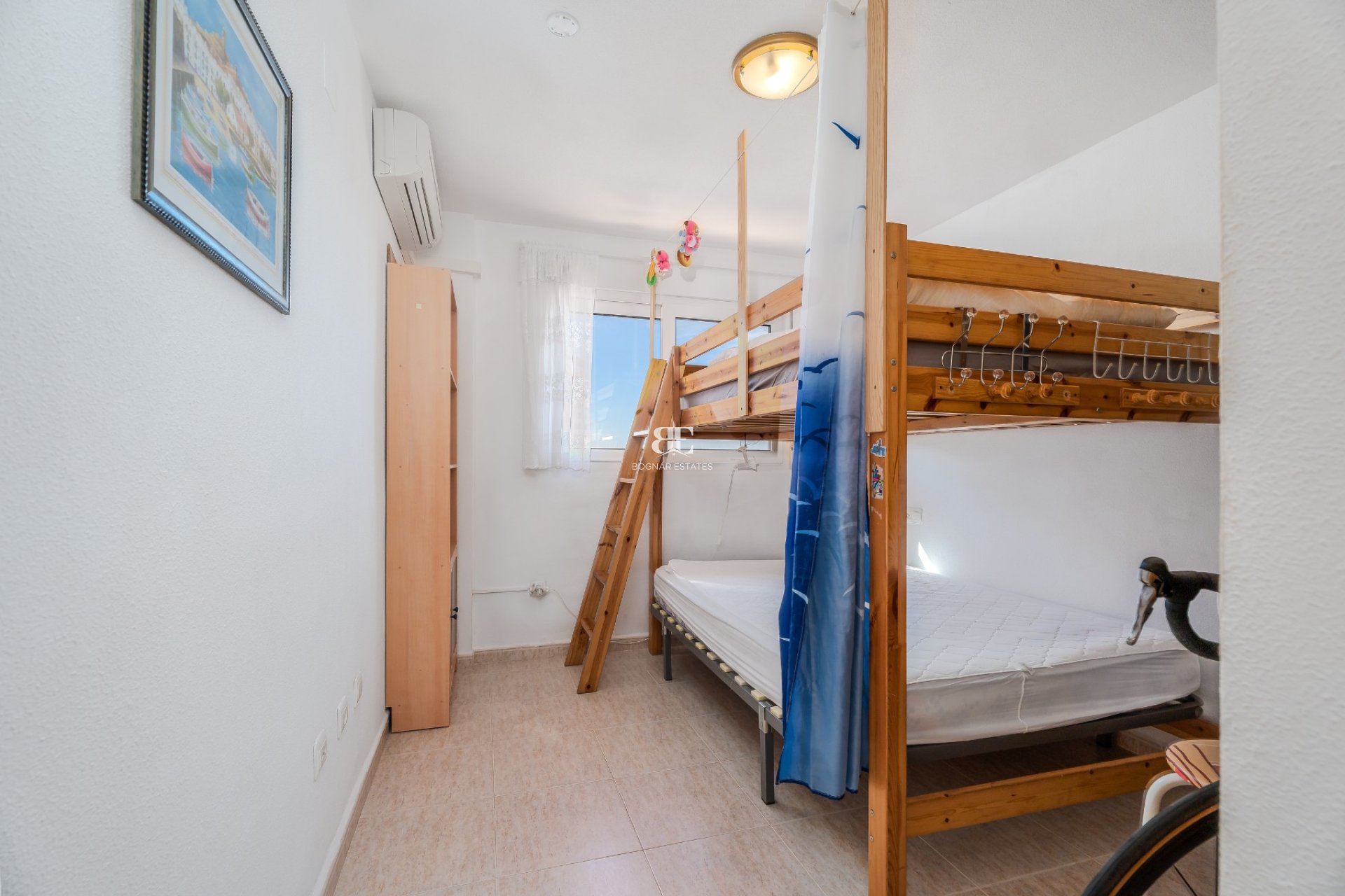 Resale - apartment -
La Manga del Mar Menor - Urb. El Ancora