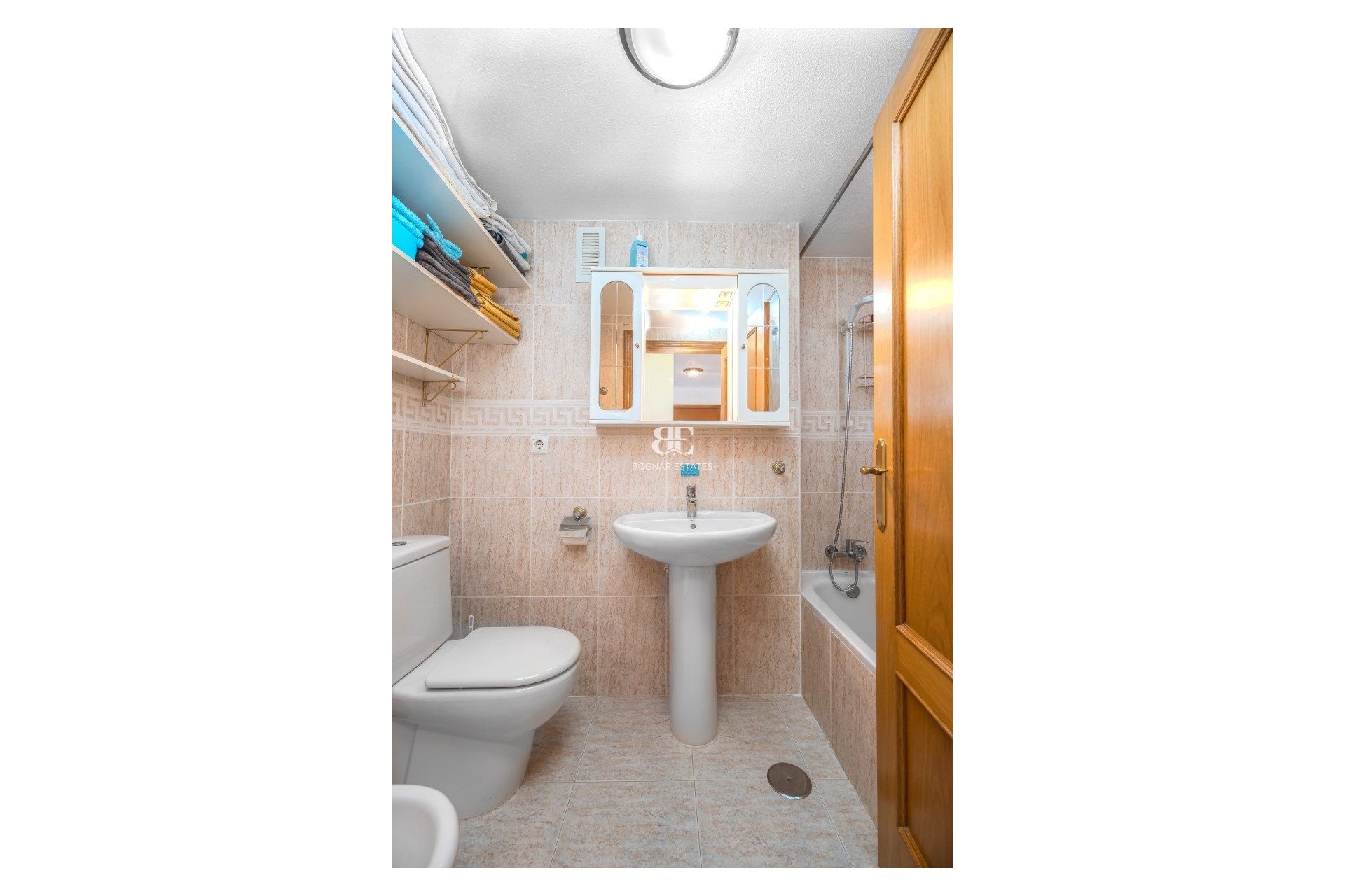 Resale - apartment -
La Manga del Mar Menor - Urb. El Ancora