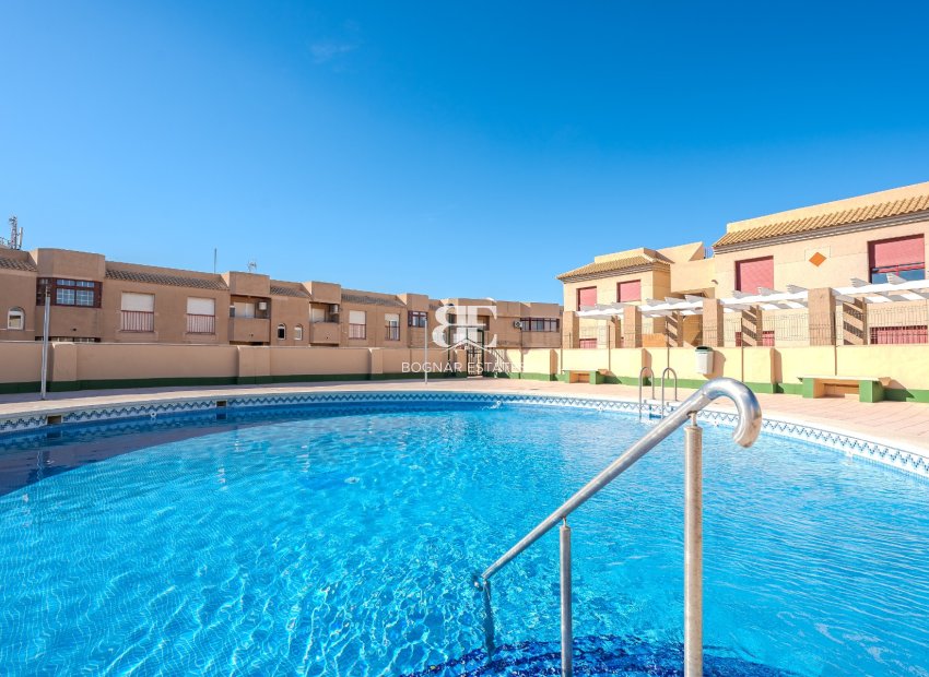 Resale - apartment -
La Manga del Mar Menor - Urb. El Ancora