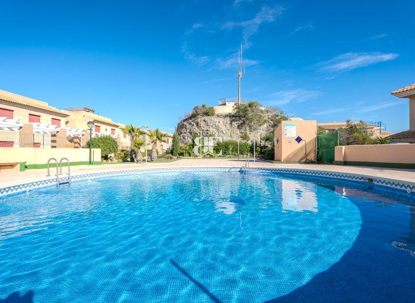 Resale - apartment -
La Manga del Mar Menor - Urb. El Ancora