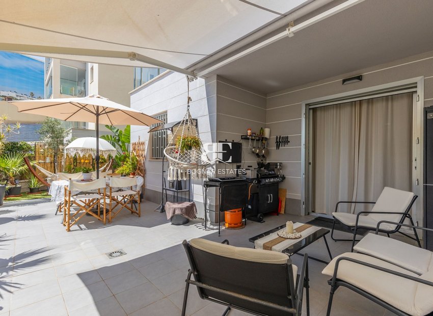 Resale - apartment -
La Mata - Playa