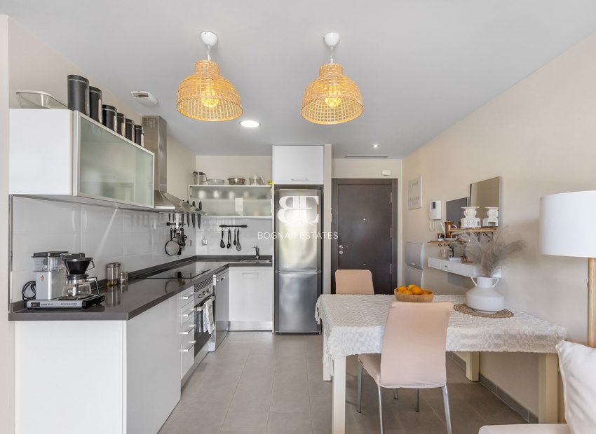 Resale - apartment -
La Mata - Playa