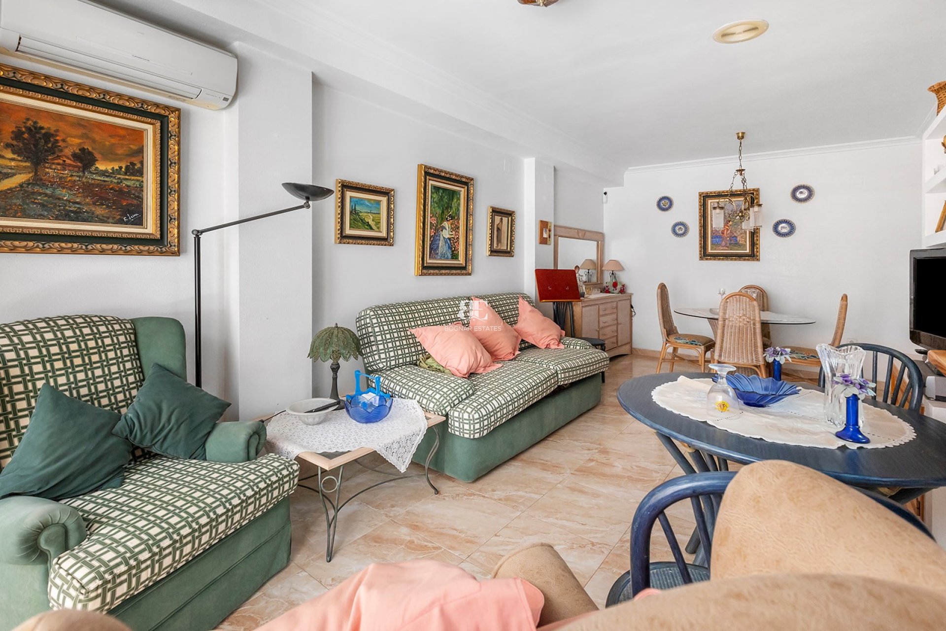 Resale - apartment -
La Mata - Playa