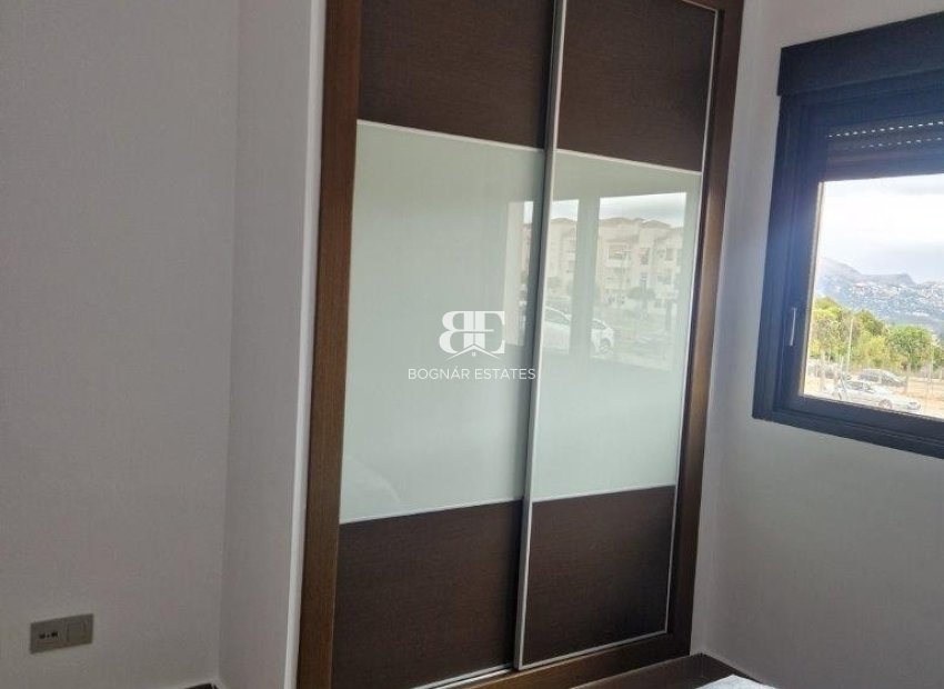 Resale - apartment -
La Nucía - town