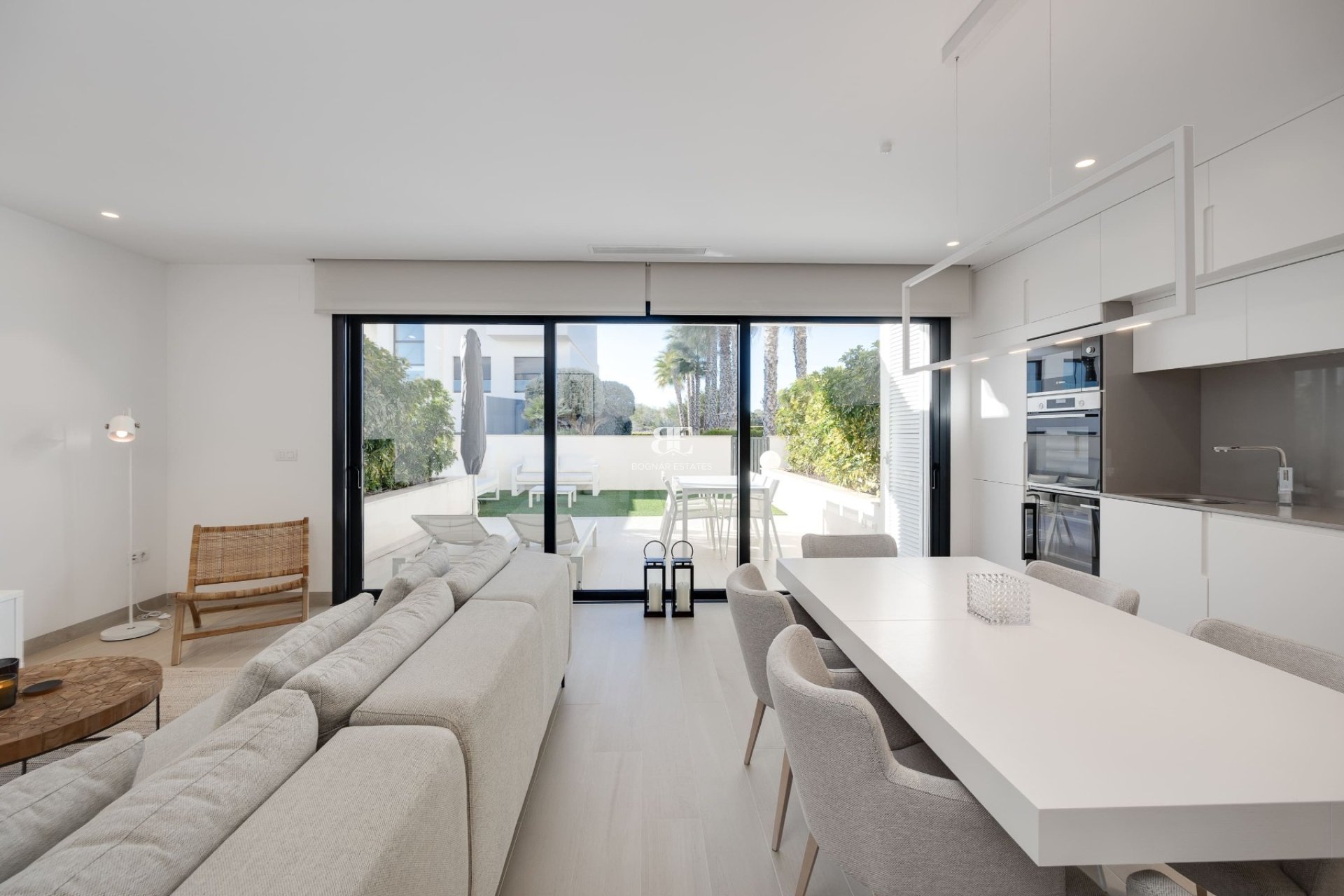 Resale - apartment -
Las Colinas Golf Resort - Las Colinas golf