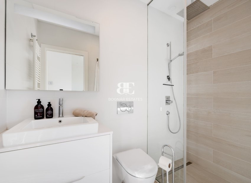 Resale - apartment -
Las Colinas Golf Resort - Las Colinas golf