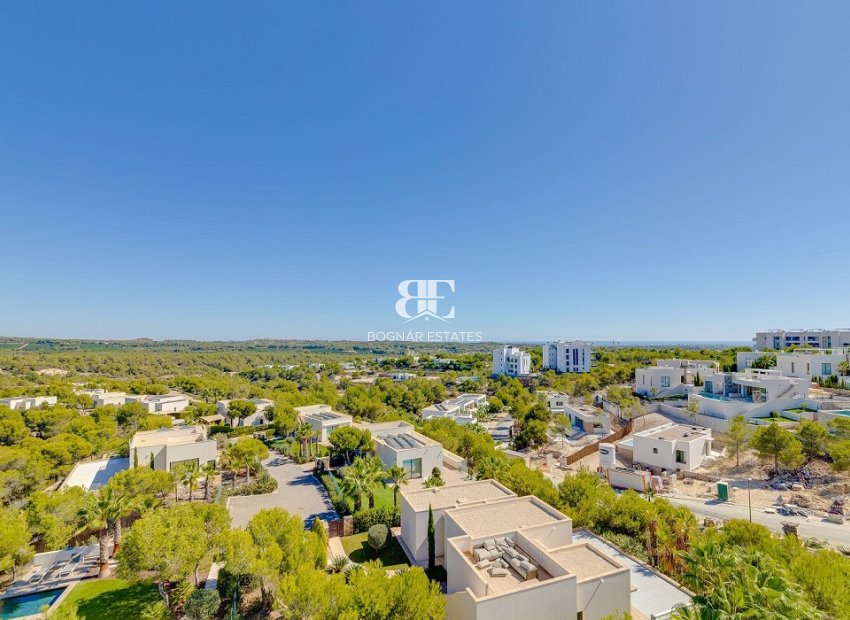 Resale - apartment -
Las Colinas Golf Resort - Las Colinas golf