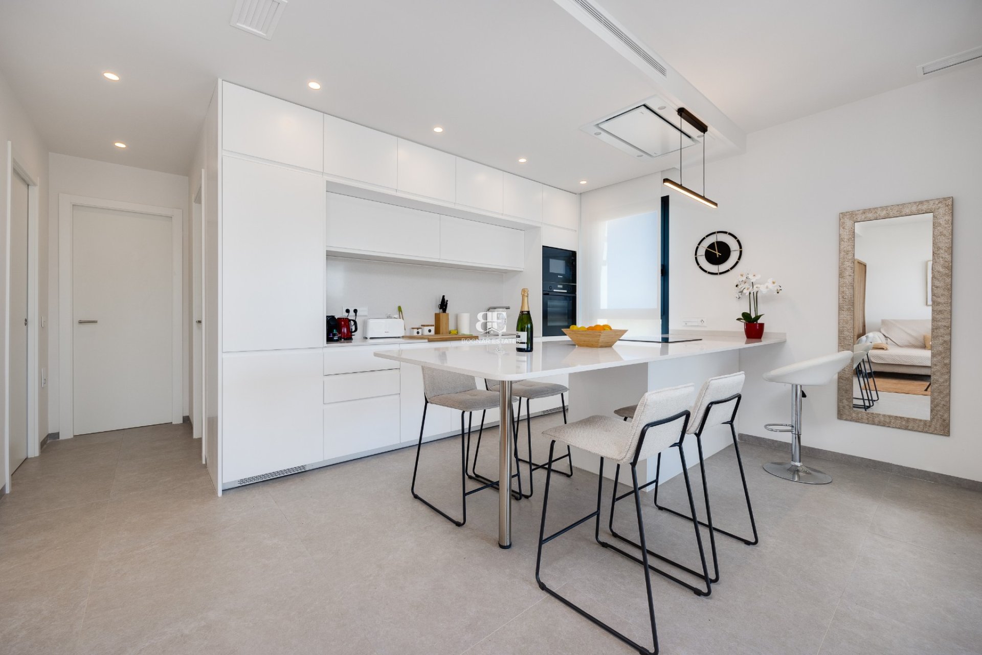 Resale - apartment -
Las Colinas Golf Resort - Las Colinas golf