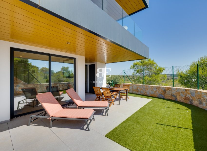 Resale - apartment -
Las Colinas Golf Resort - Las Colinas golf