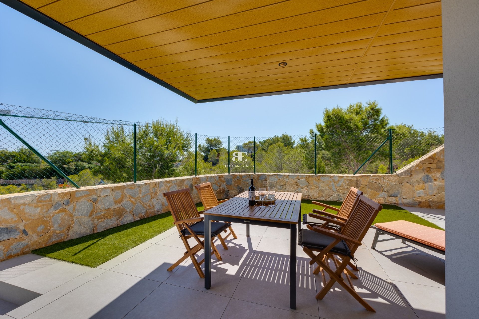 Resale - apartment -
Las Colinas Golf Resort - Las Colinas golf