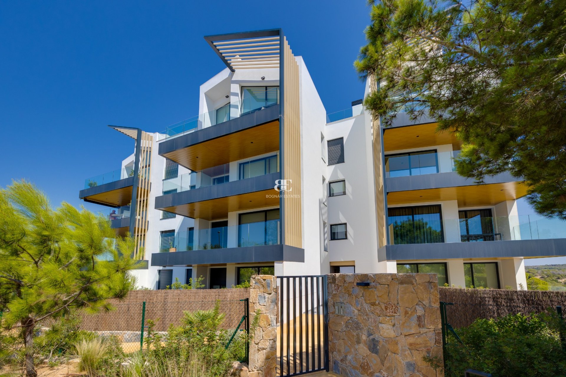 Resale - apartment -
Las Colinas Golf Resort - Las Colinas golf