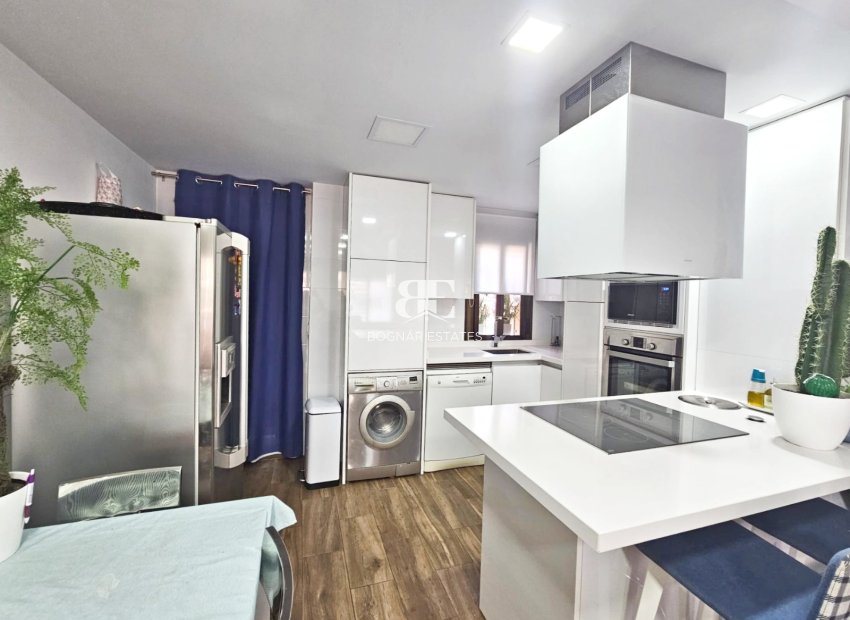 Resale - apartment -
Los Alcazares - Pueblo Patrica