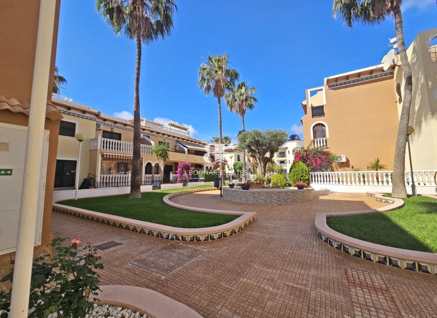 Resale - apartment -
Los Alcazares - Pueblo Patrica