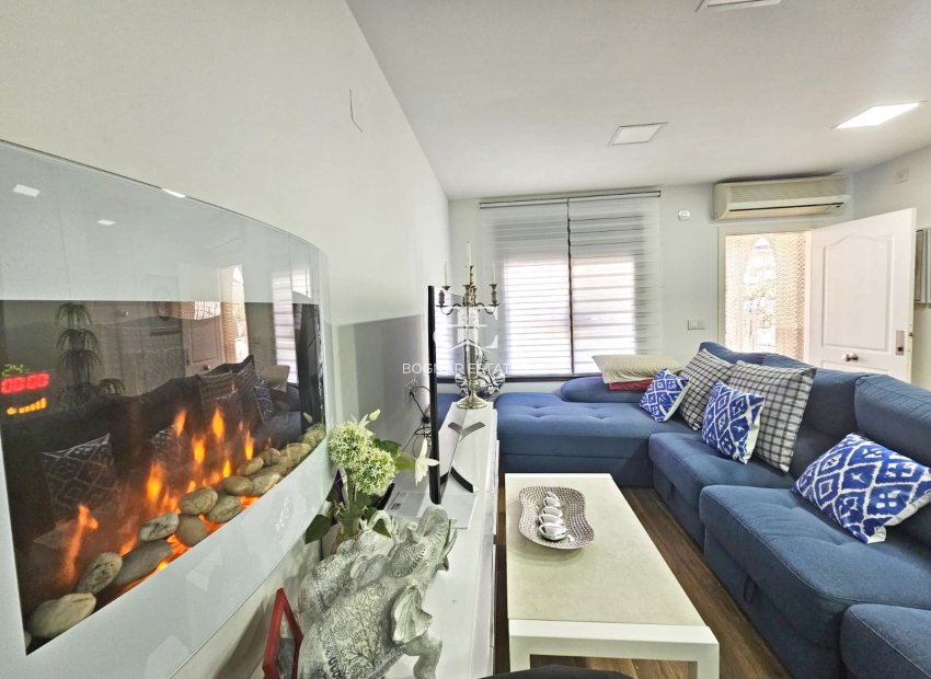 Resale - apartment -
Los Alcazares - Pueblo Patrica