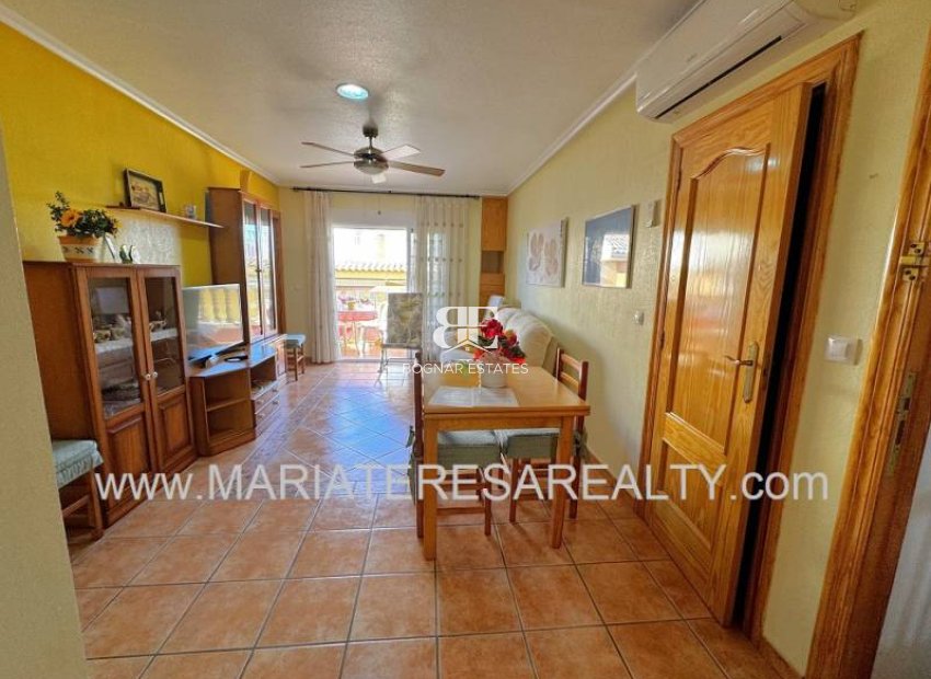 Resale - apartment -
Los Alcazares