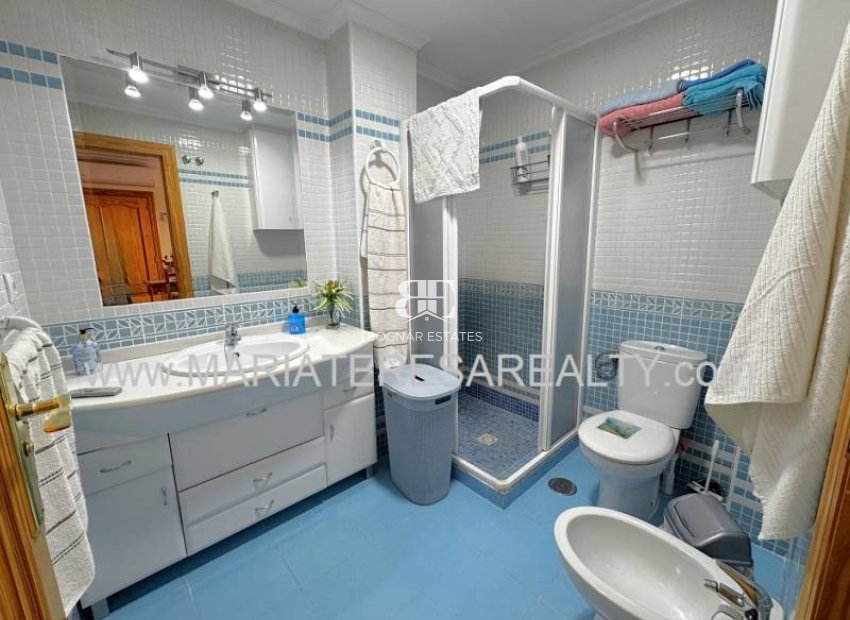 Resale - apartment -
Los Alcazares