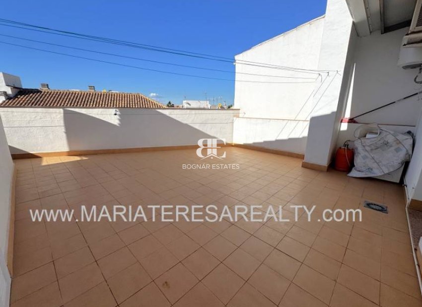 Resale - apartment -
Los Alcazares