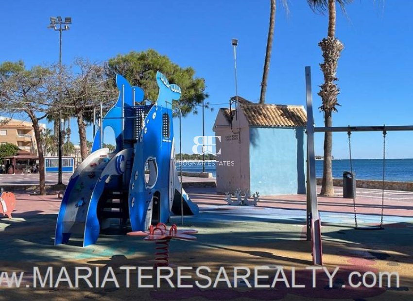 Resale - apartment -
Los Alcazares