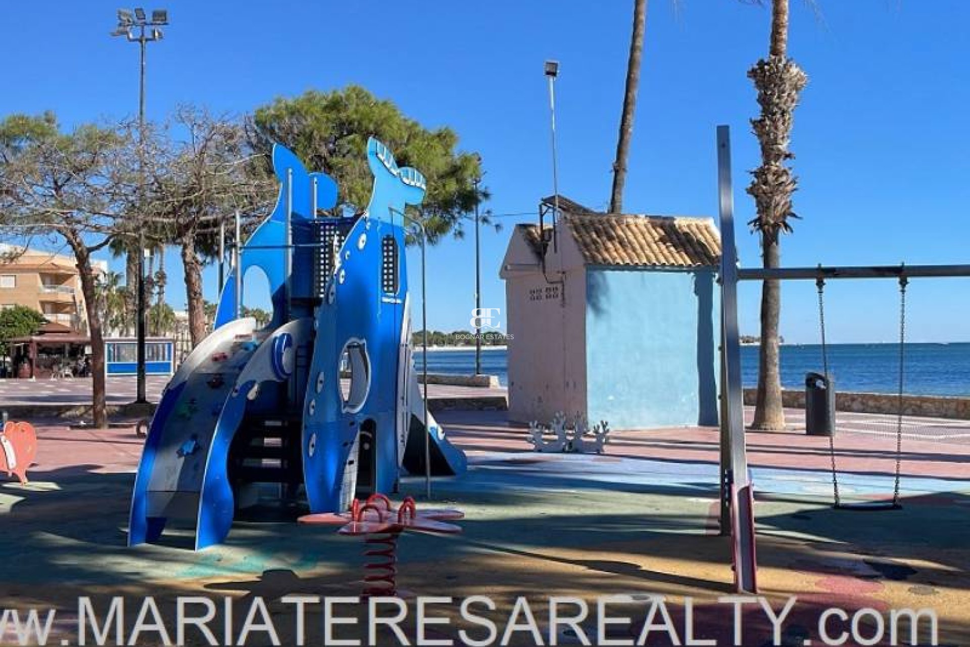 Resale - apartment -
Los Alcazares