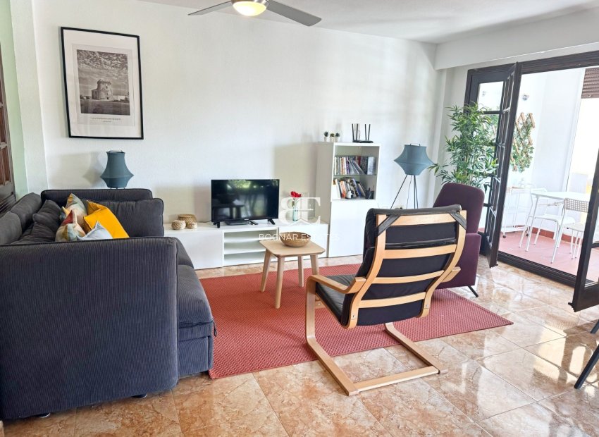 Resale - apartment -
Los Alcazares