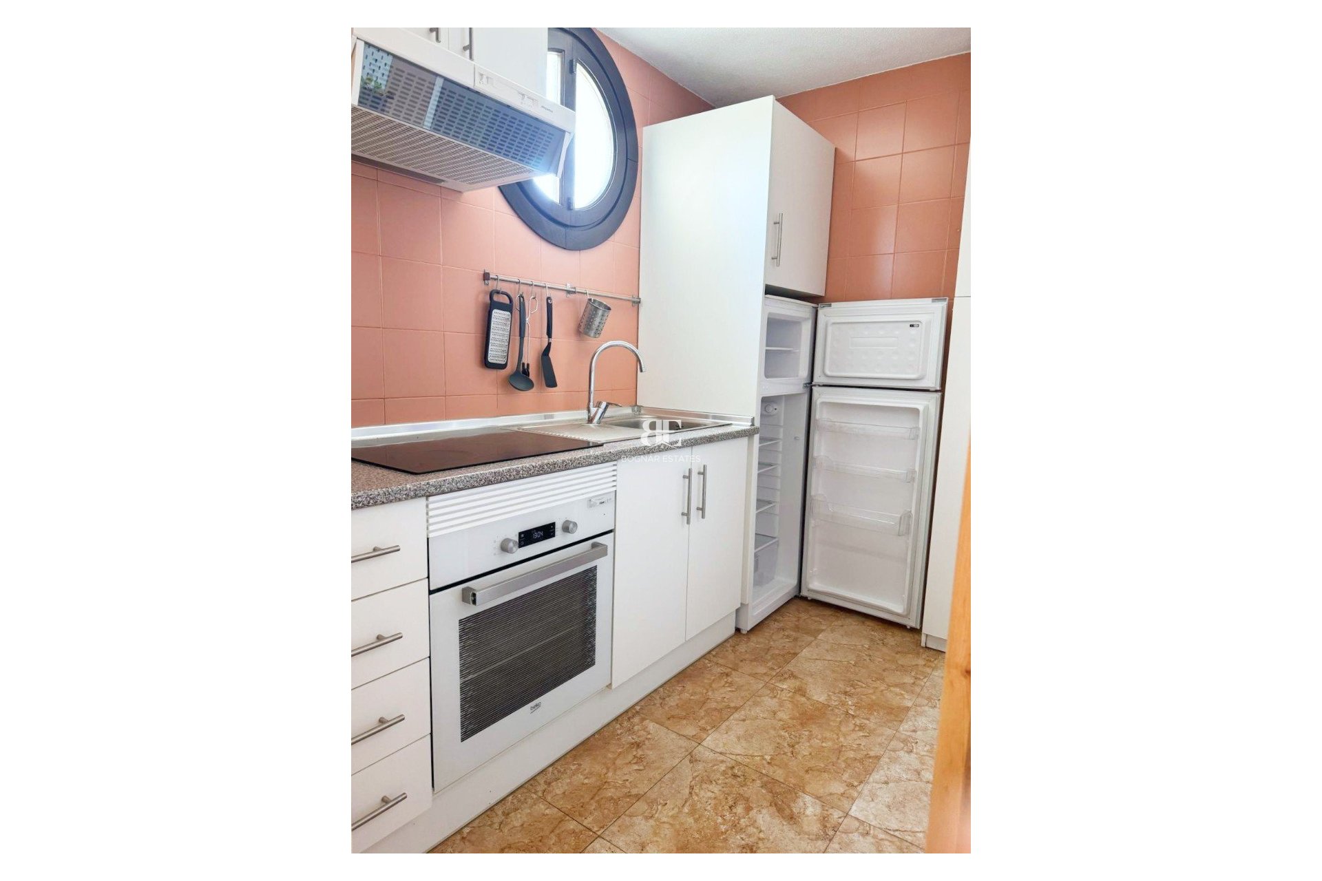 Resale - apartment -
Los Alcazares