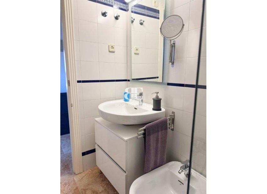 Resale - apartment -
Los Alcazares