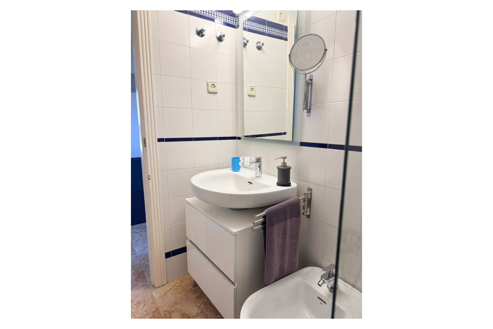 Resale - apartment -
Los Alcazares