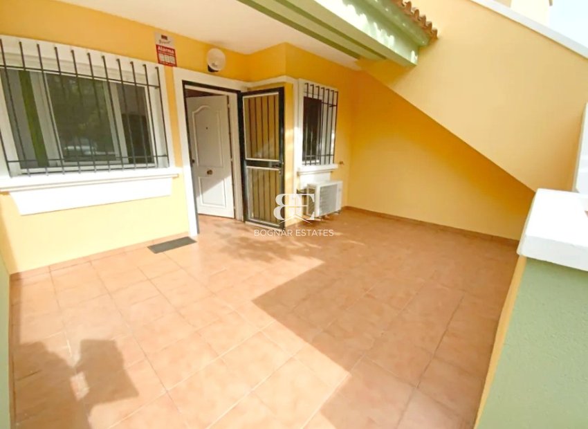 Resale - apartment -
Los Alcazares