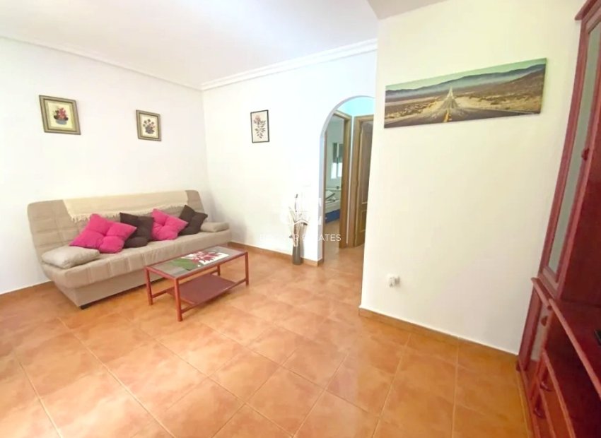 Resale - apartment -
Los Alcazares