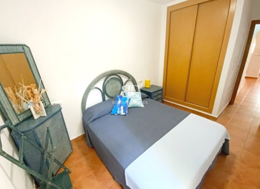 Resale - apartment -
Los Alcazares