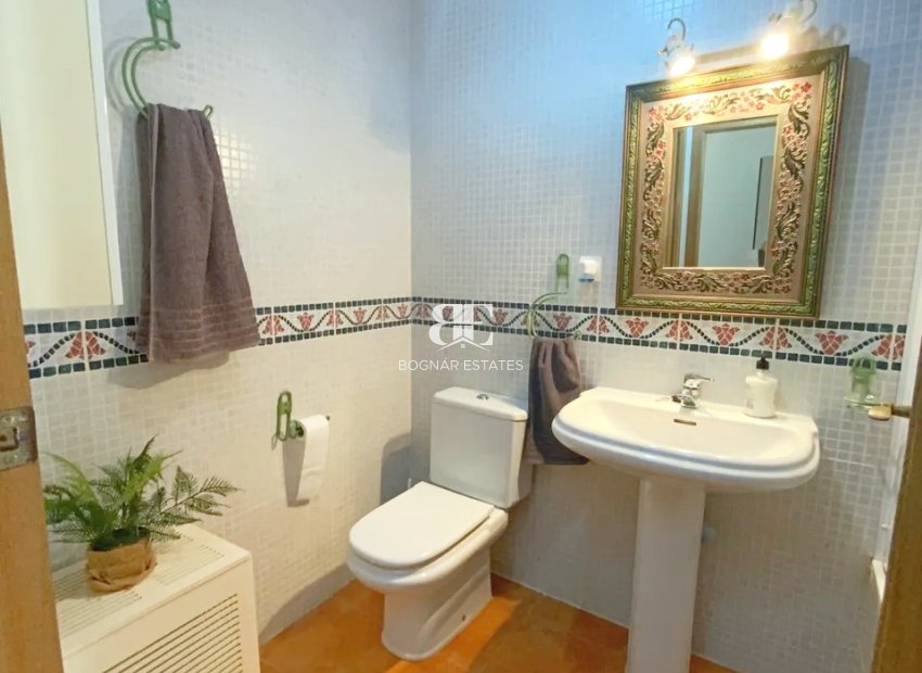 Resale - apartment -
Los Alcazares