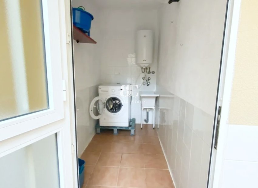 Resale - apartment -
Los Alcazares
