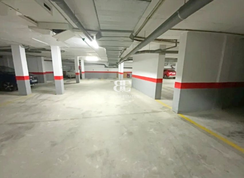 Resale - apartment -
Los Alcazares