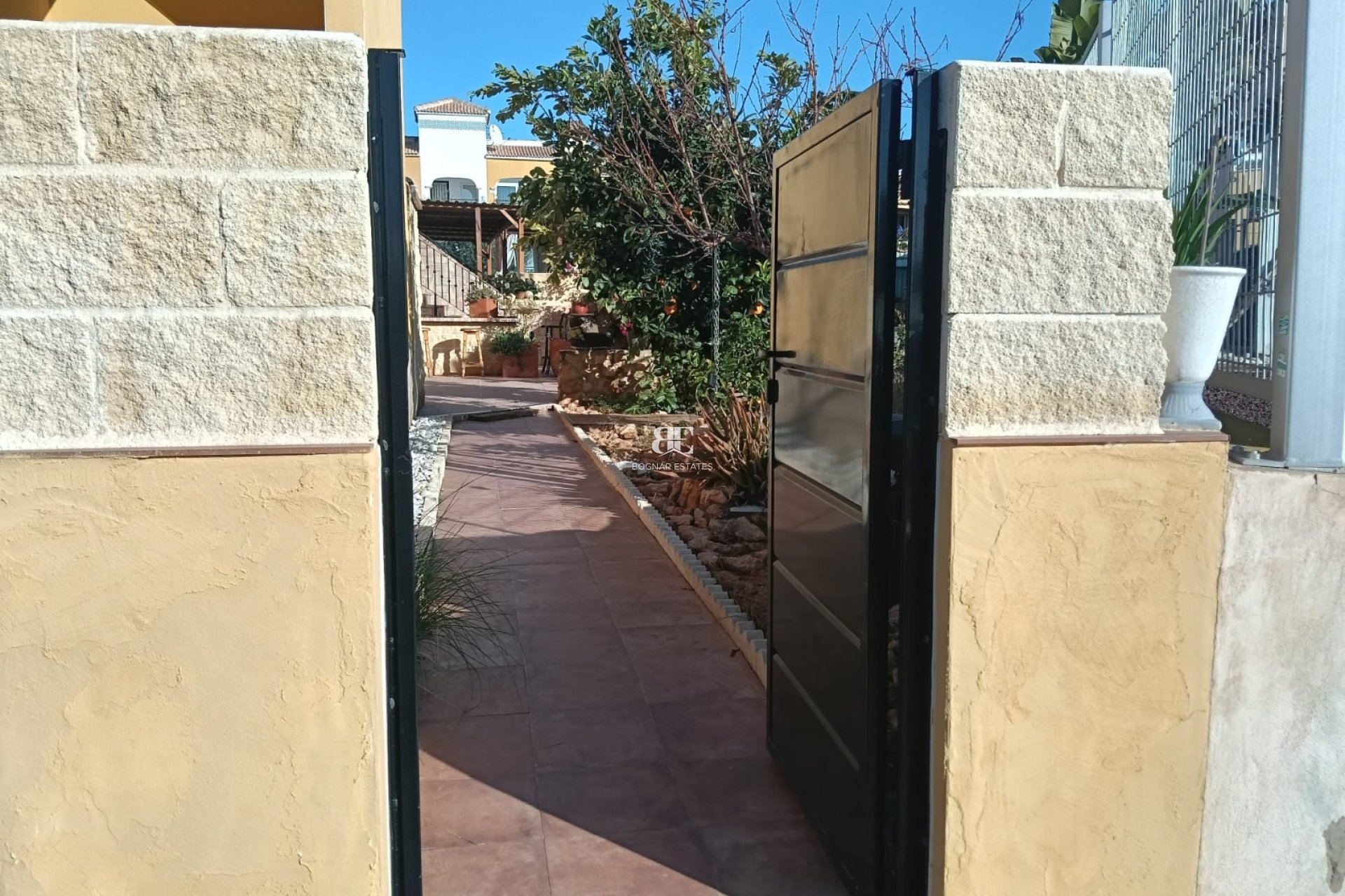 Resale - apartment -
Los Montesinos - La Herrada