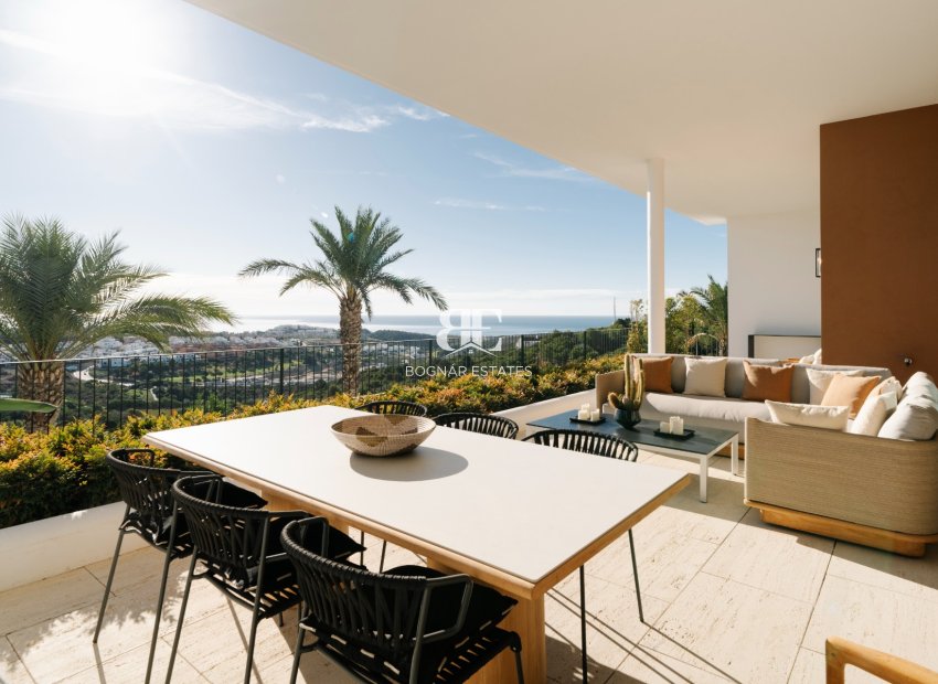 Resale - apartment -
Malaga - Casares