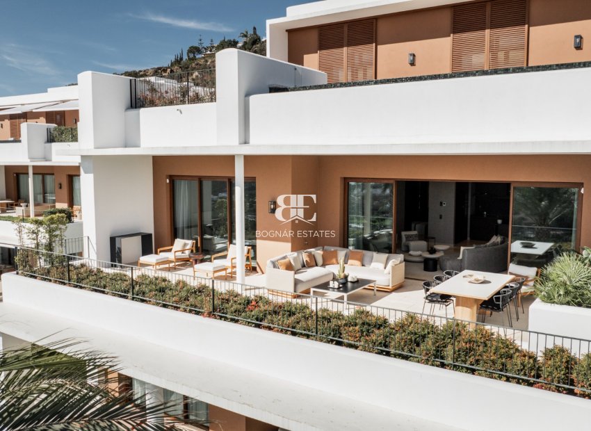 Resale - apartment -
Malaga - Casares
