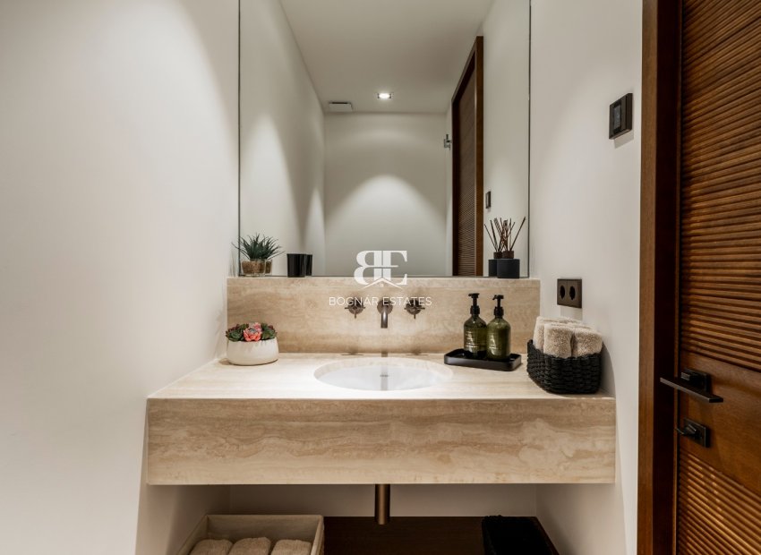 Resale - apartment -
Malaga - Casares