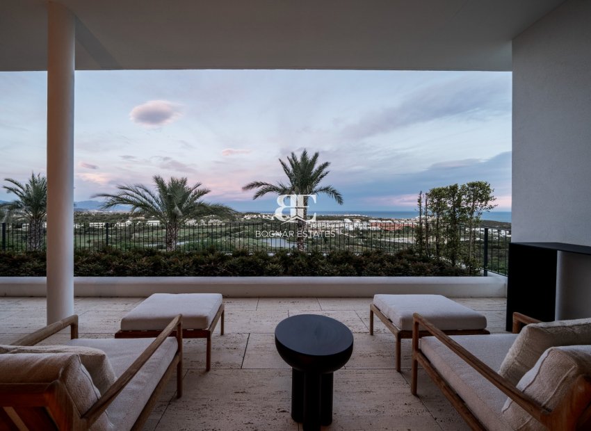 Resale - apartment -
Malaga - Casares
