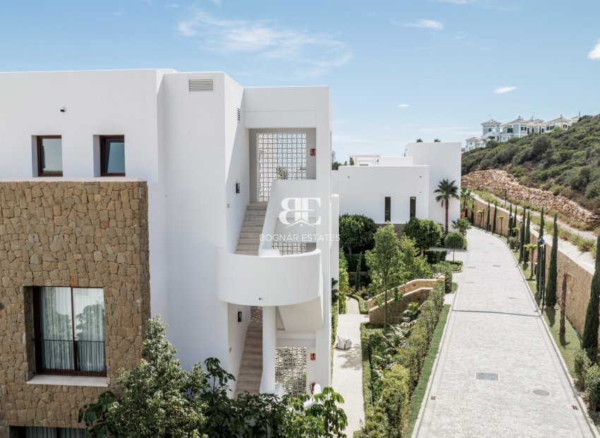 Resale - apartment -
Malaga - Casares