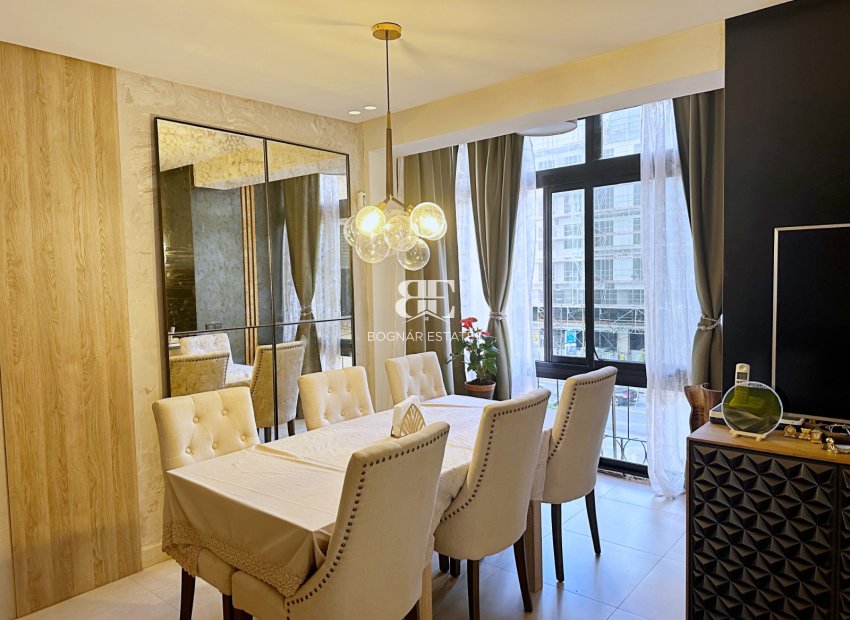Resale - apartment -
Marbella - Center