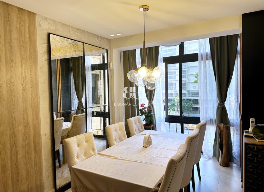 Resale - apartment -
Marbella - Center
