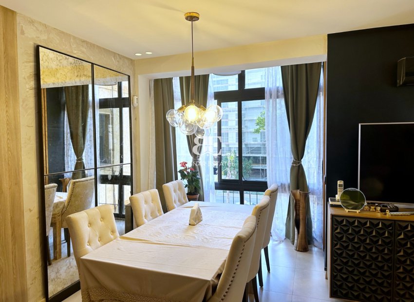 Resale - apartment -
Marbella - Center