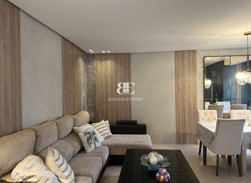 Resale - apartment -
Marbella - Center