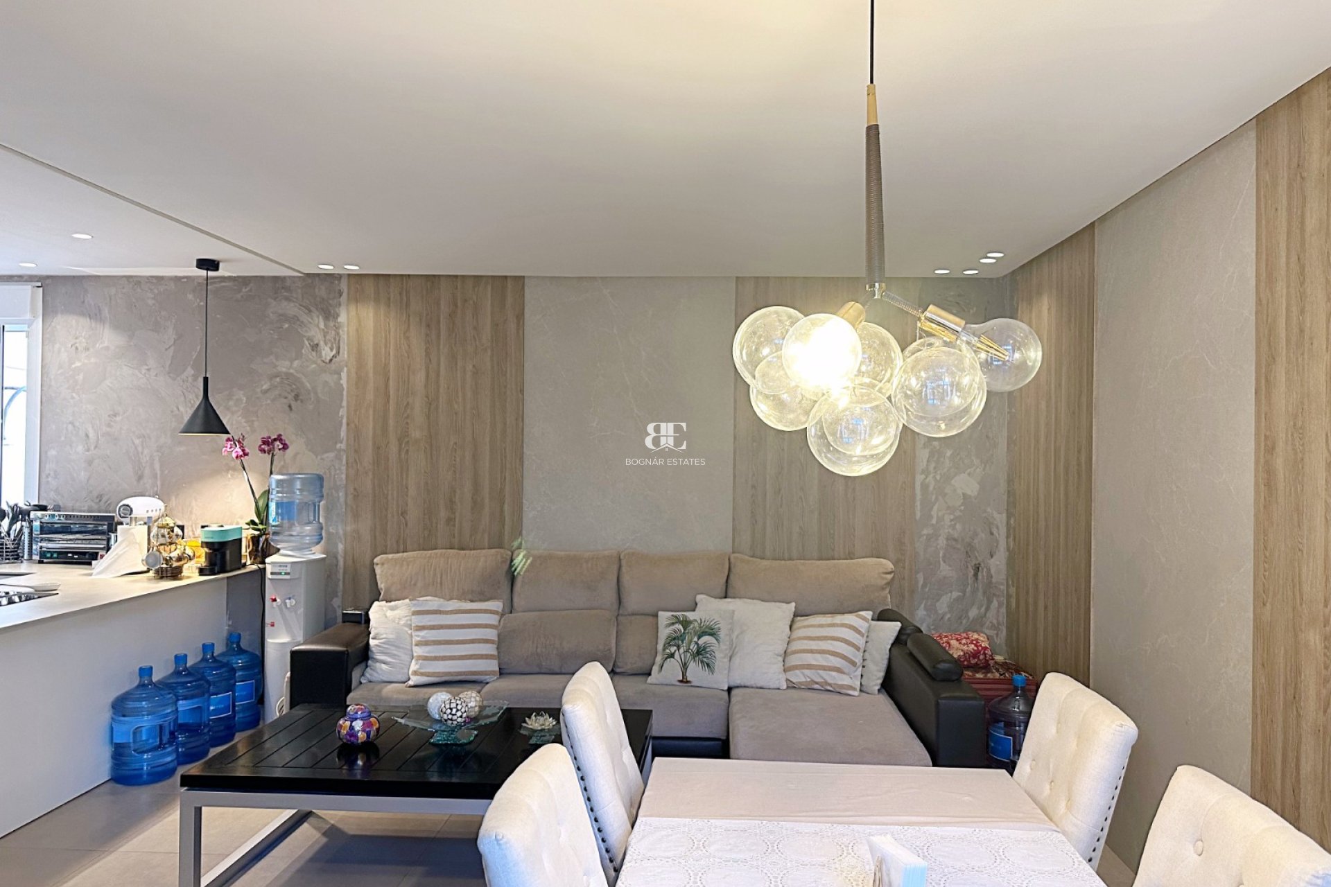 Resale - apartment -
Marbella - Center