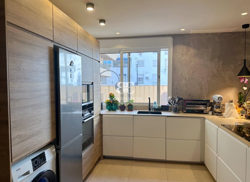 Resale - apartment -
Marbella - Center