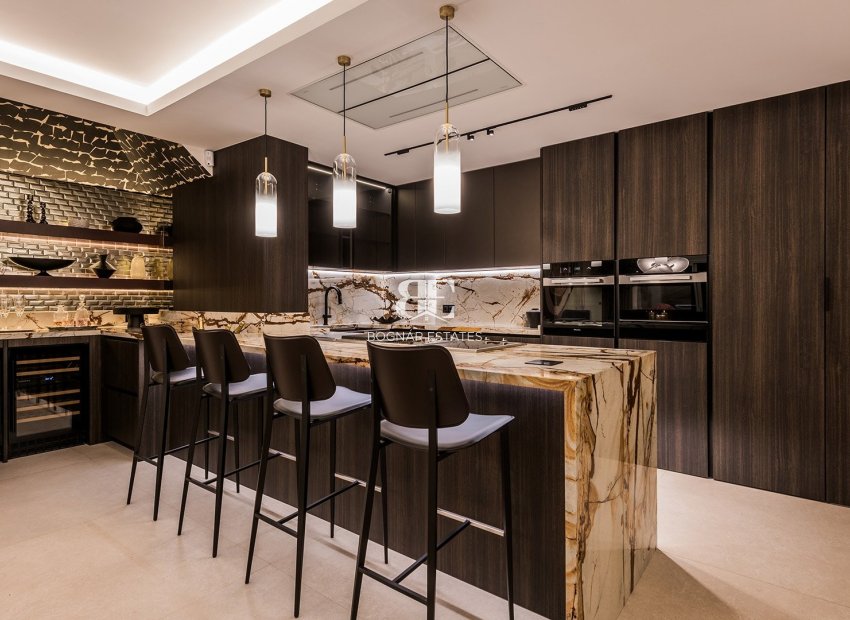 Resale - apartment -
Marbella - East Marbella