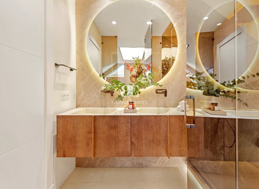 Resale - apartment -
Marbella - East Marbella