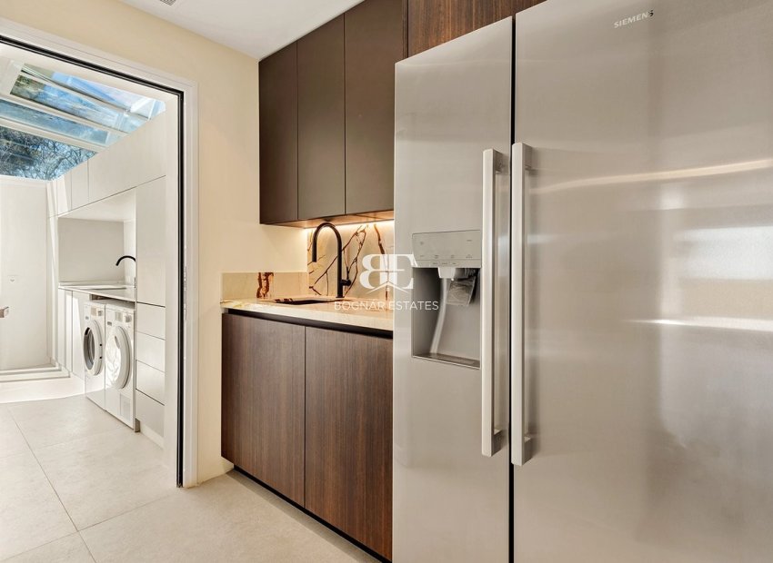 Resale - apartment -
Marbella - East Marbella