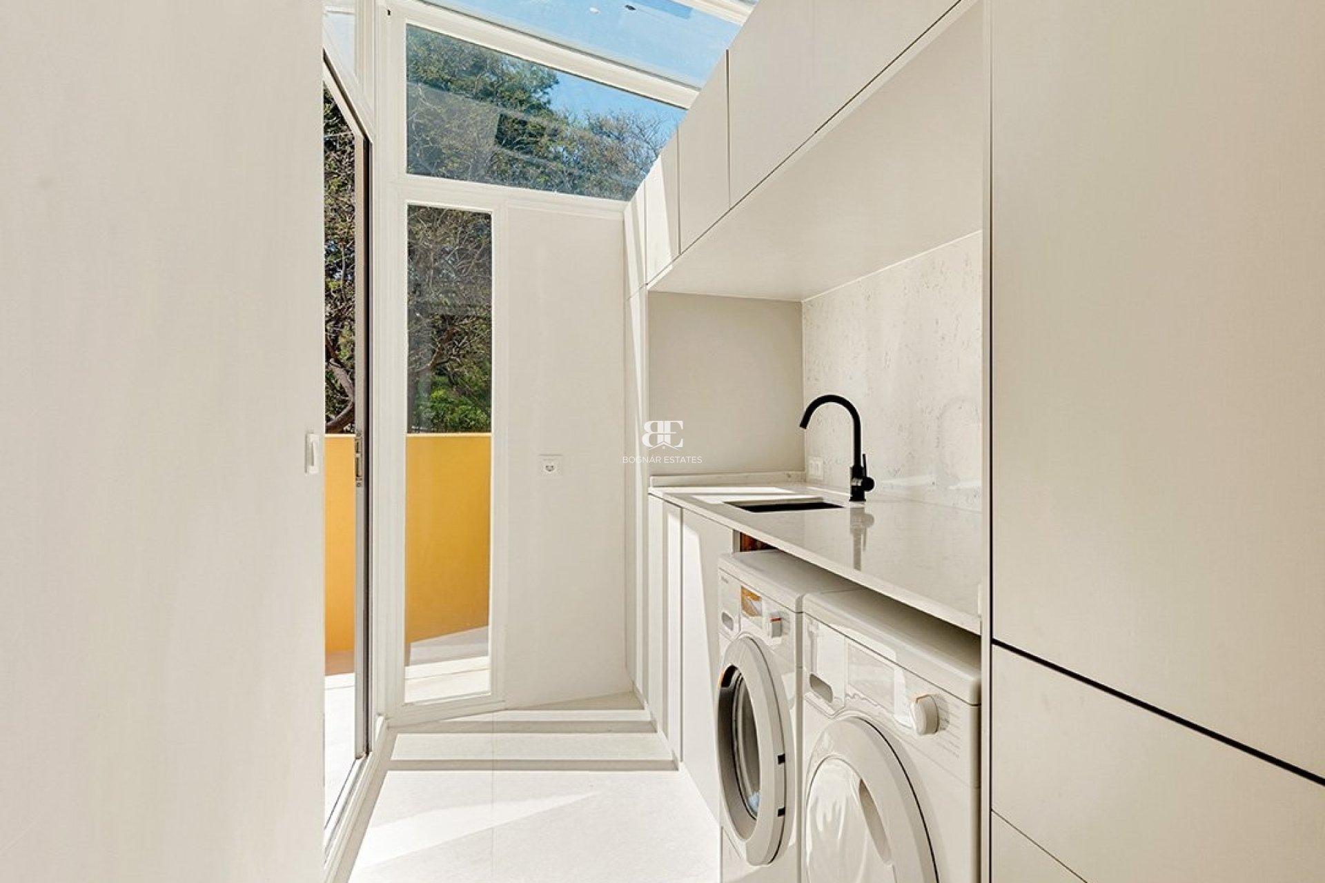 Resale - apartment -
Marbella - East Marbella