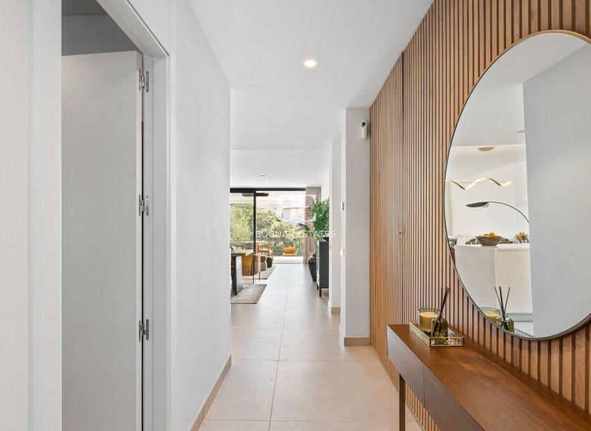 Resale - apartment -
Marbella - Elviria